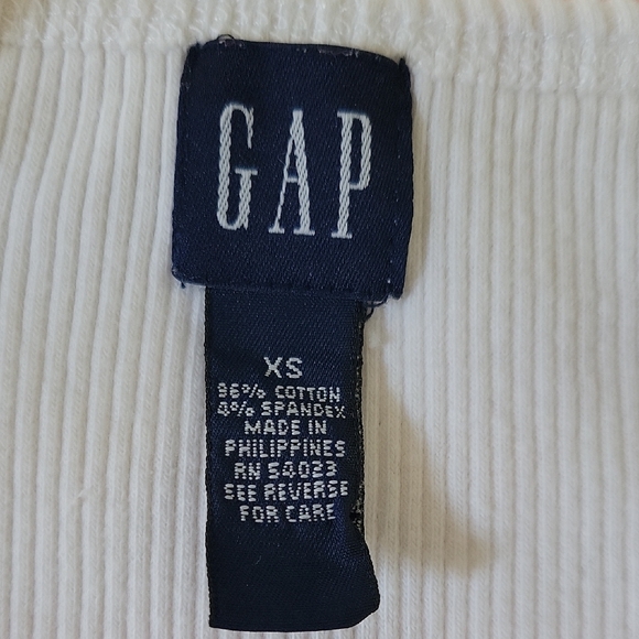GAP White Ribbed Tank - Picture 2 of 6